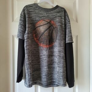Tek Gear Boys Gray and Black Basketball Long Sleeve T-Shirt Sz XL